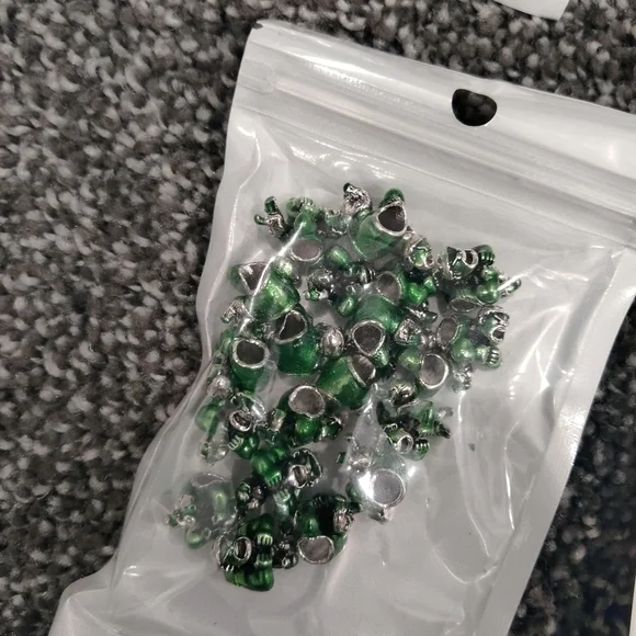 Marvel avengers charms - Picture 2 of 10